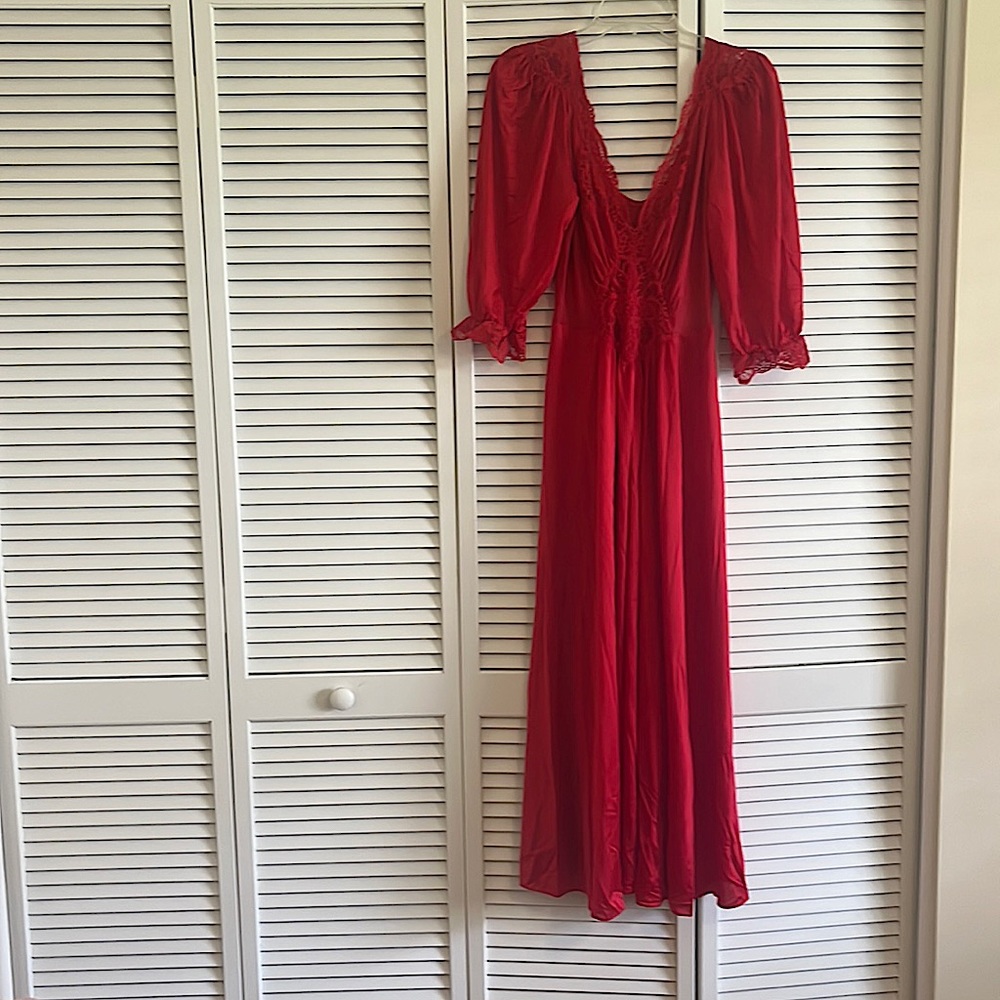 Long Red lace bodice 3/4 sleeves Vintage Olga Nightgown Great for the Holidays